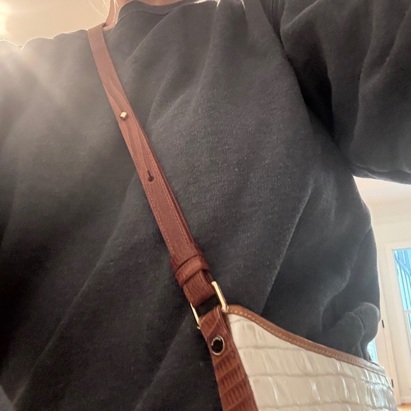 Brahmin leather tan and ivory crossbody. - Picture 13 of 14